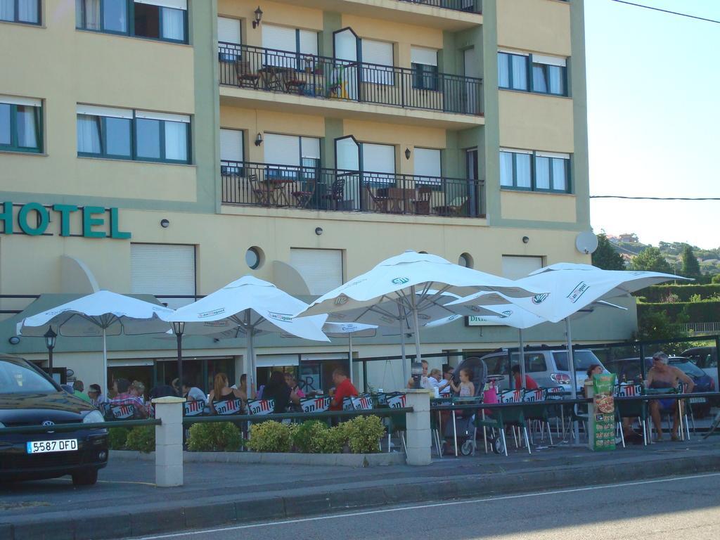 Hotel Brisamar Bañugues Εξωτερικό φωτογραφία