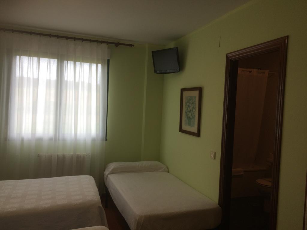 Hotel Brisamar Bañugues Εξωτερικό φωτογραφία