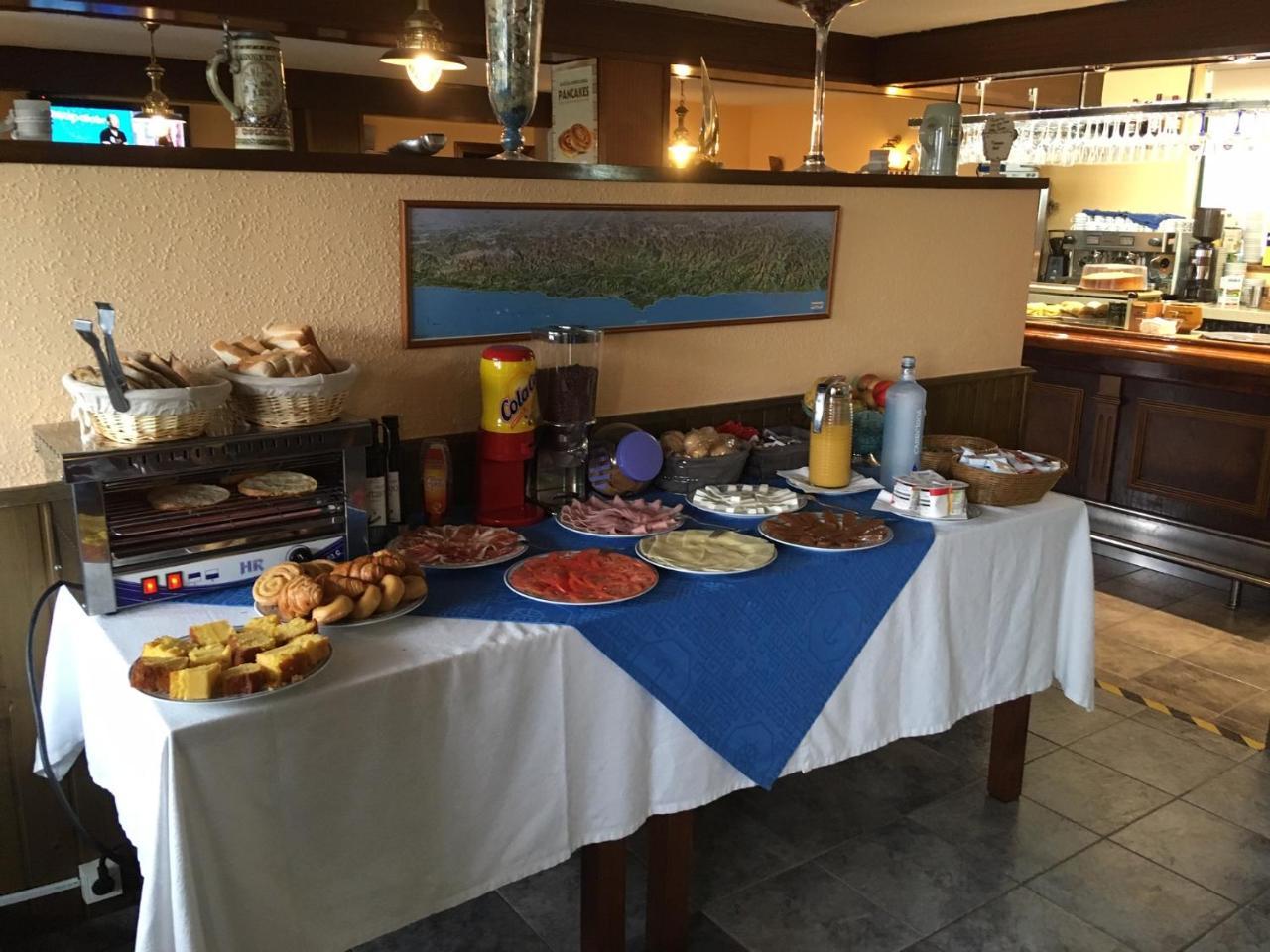 Hotel Brisamar Bañugues Εξωτερικό φωτογραφία